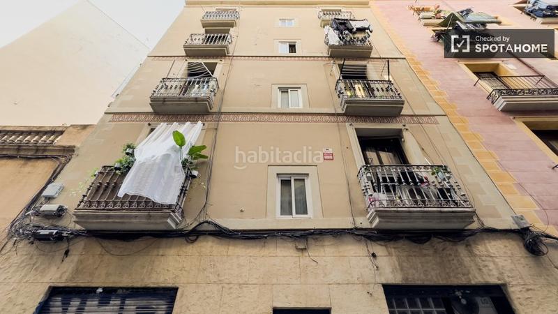 Foto ed4414ea-86f4-4b1f-87cf-b009eaf88be4. Miete etagenwohnung mit heizung in Raval Barcelona