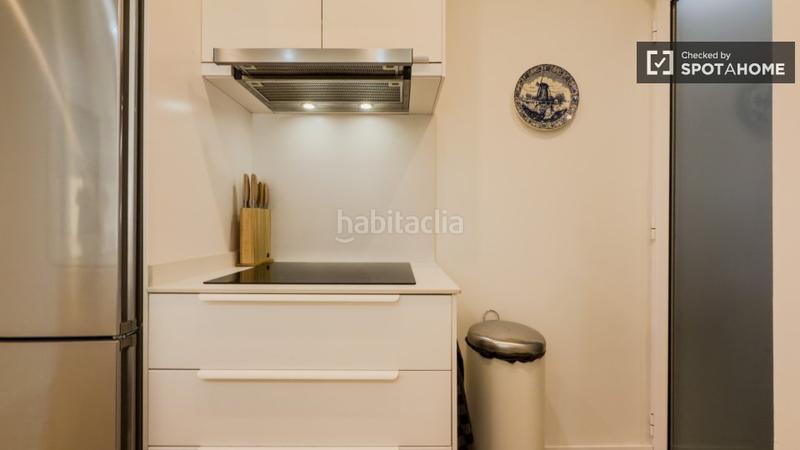Foto 2acc1571-435f-4405-8f1a-4996ebc61431. Rent flat with heating in Sant Antoni Barcelona