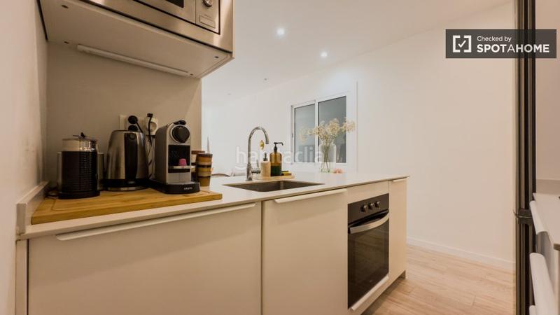 Foto 98182aa8-376b-443e-96e7-246c27c1a5f0. Rent flat with heating in Sant Antoni Barcelona