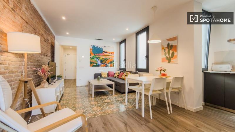 Foto 8d79f6ec-2870-41dc-b180-075eb95e79f3. Affitto appartamento con riscaldamento in Sant Antoni Barcelona