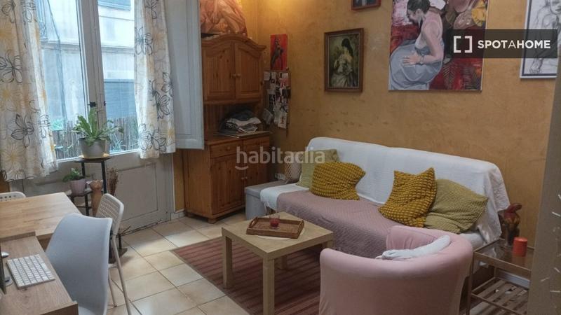 Foto 01fd4164-16bd-4cbc-9558-9bd8efe70a93. Miete etagenwohnung mit heizung in Raval Barcelona
