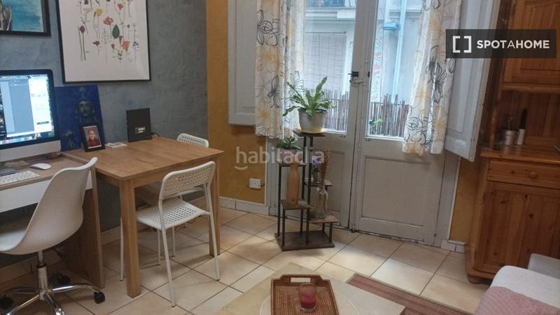 Foto 94833792-b008-4c53-8d22-c269fa24fda8. Miete etagenwohnung mit heizung in Raval Barcelona