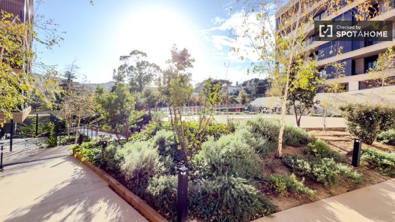 Foto 4e07ef49-bb6d-4dab-ad00-95e00211bdc4. Alquiler piso apartamento de 1 dormitorio en alquiler en la vall dhebron, en Barcelona