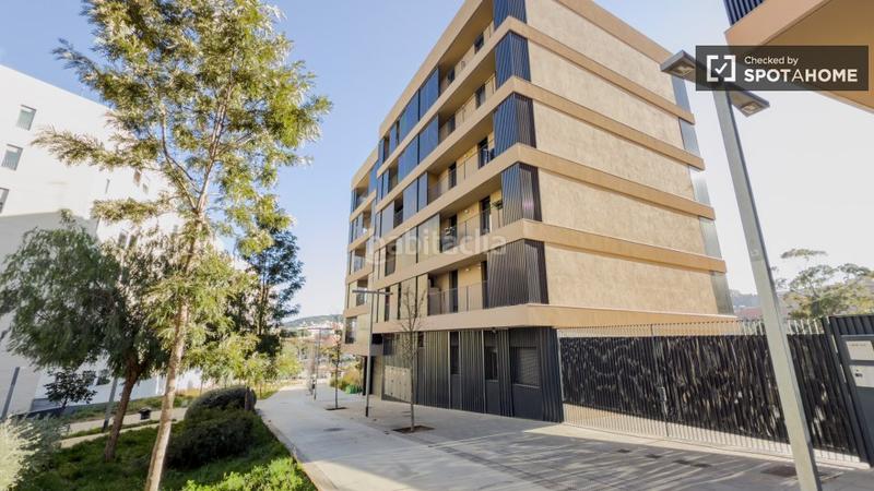 Foto f546947e-b212-4ccf-b341-98a06535278c. Location appartement avec chauffage dans La Clota Barcelona