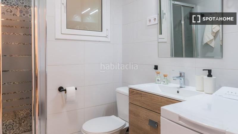 Foto 2c9ab4ec-079a-404c-918e-c1b6ca1475bd. Alquiler piso apartamento de 4 habitaciones en alquiler en santa eulália en Hospitalet de Llobregat (L´)