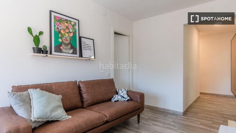 Foto 8b65a100-896e-473d-9e1e-6b5a5e6dcc40. Alquiler piso apartamento de 4 habitaciones en alquiler en santa eulália en Hospitalet de Llobregat (L´)