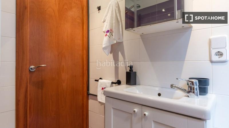 Foto 1dff1db1-18d7-412b-9569-bb053f4e61e6. Lloguer pis amb calefacció a La Torrassa Hospitalet de Llobregat (L´)