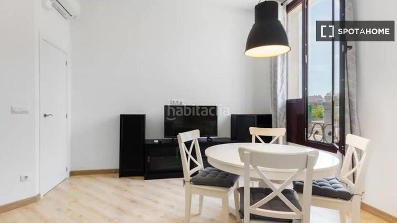 Foto 864cf3dd-5e8f-486d-930d-d0a88d3cd740. Alquiler piso  en alquiler de 2 habitaciones en el Fort Pienc, en Barcelona