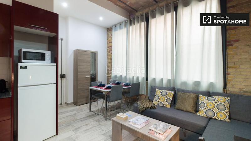 Foto adf1f913-23c1-4e97-bda1-e241c31f30b3. Alquiler piso apartamento de 2 dormitorios en alquiler en Barcelona