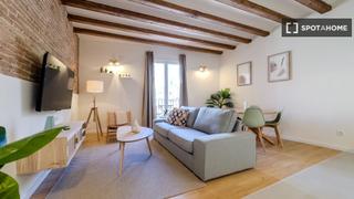 Alquiler Piso en Raval. Piso de 2 habitaciones en alquiler en el raval, barcelona