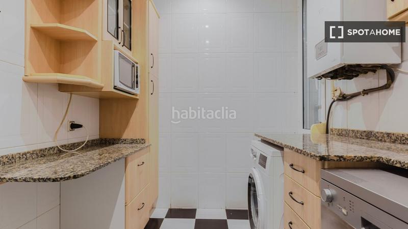 Foto ce3709b7-b8d5-43e9-a045-923a9aa00cb6. Lloguer pis amb calefacció a Vila de Gràcia Barcelona