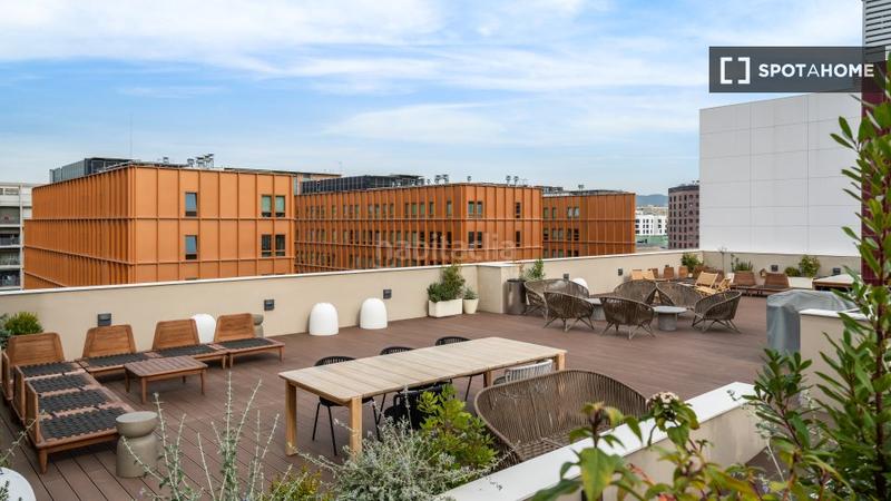 Foto 0197e07d-8f0a-499b-a3d1-cd869130d9ba. Lloguer pis amb calefacció a Provençals del Poblenou Barcelona