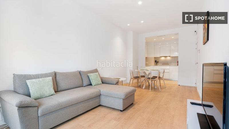 Foto 59563a13-5375-47f1-8428-cdb8c0a73239. Location appartement avec chauffage dans Provençals del Poblenou Barcelona