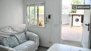 Rent Flat in Trinitat Vella. Estudio en alquiler en la trinitat vella, barcelona
