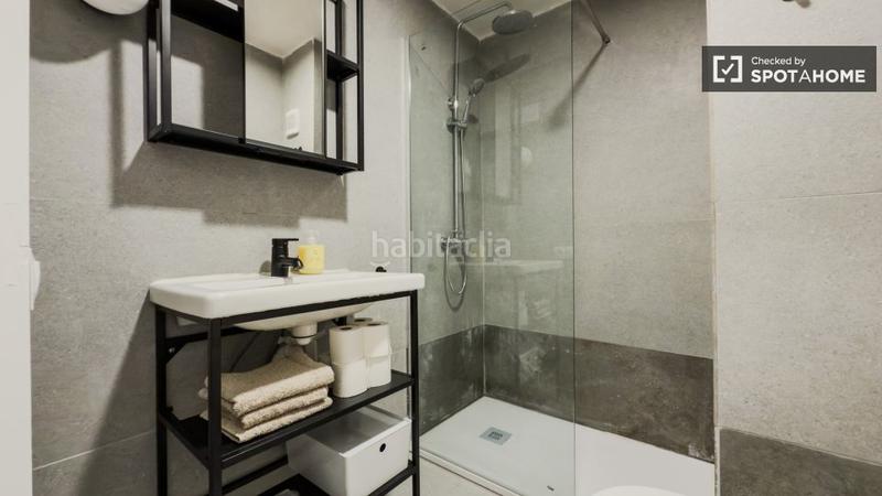 Foto 6b9a4c72-0ccb-4ec7-81a8-a422954242c4. Lloguer pis amb calefacció a Les Planes Hospitalet de Llobregat (L´)