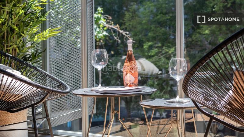 Foto 92d7896c-3b9e-4a00-8fa4-d8032a9316b4. Alquiler piso estudio en alquiler en la nova esquerra, . en Barcelona