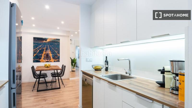 Foto f086fd64-77d7-4b34-8790-1a6a4234d0bd. Alquiler piso estudio en alquiler en la nova esquerra, . en Barcelona