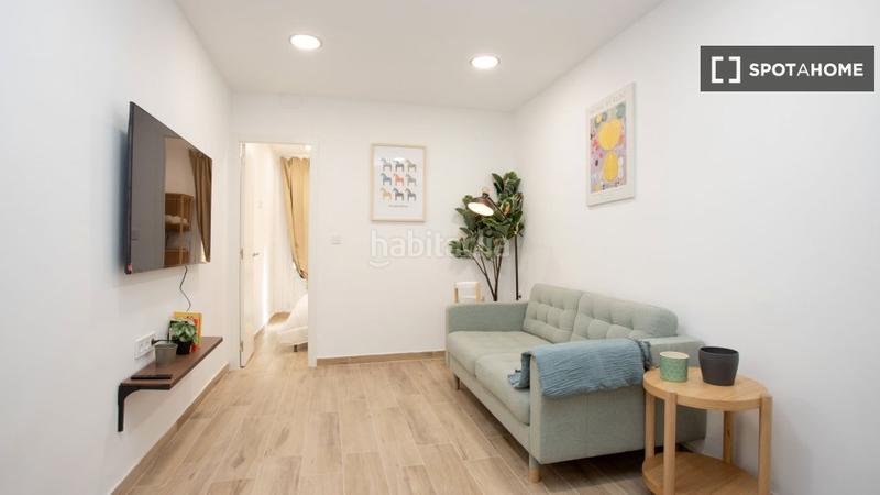 Foto 6bbc7eee-86a6-4244-8bf2-e8e484999381. Alquiler piso apartamento de 1 dormitorio en el centro en Barcelona