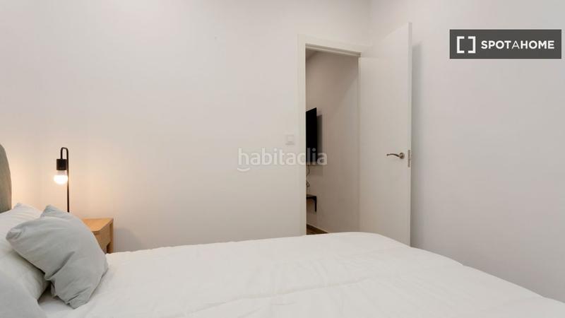 Foto 0654d68b-9388-438e-a5bf-a87a0224e6c9. Miete etagenwohnung mit heizung in Raval Barcelona