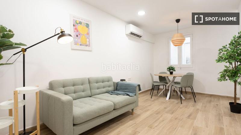 Foto 5535ffd9-c0f4-4434-8971-7773f37e87a0. Miete etagenwohnung mit heizung in Raval Barcelona