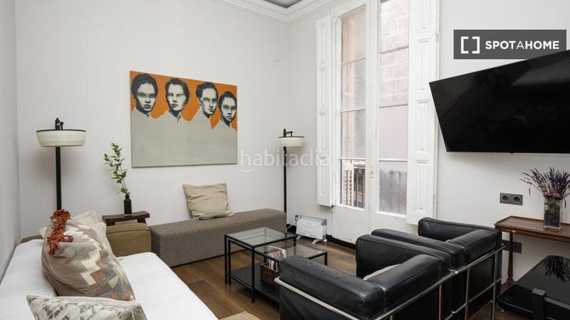 Foto 36f6f157-6f42-4fe2-a45b-88404de5affc. Lloguer pis amb calefacció a Gòtic Barcelona