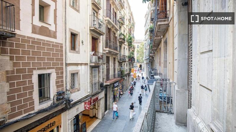 Foto b6fbddc6-eb0f-4583-86eb-3d837cb65d21. Rent flat with heating in Gòtic Barcelona
