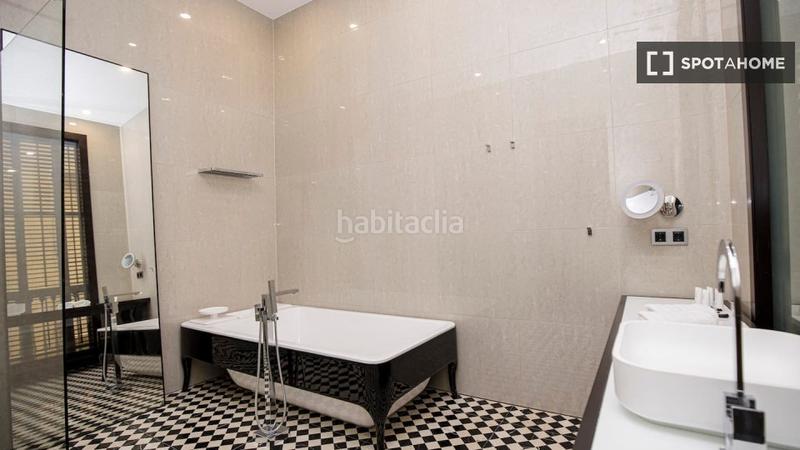Foto 344ec5a9-e393-4490-a23d-d0a57fc3c9a3. Location appartement avec chauffage dans Gòtic Barcelona
