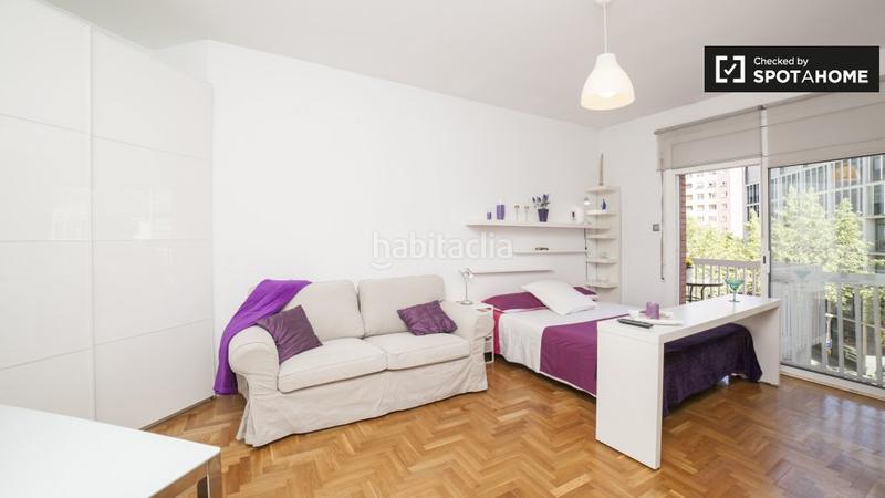 Foto a02abc8a-0782-4f53-a5a5-d76c949aa008. Alquiler piso estudio en alquiler en gràcia, en Baix Guinardó Barcelona