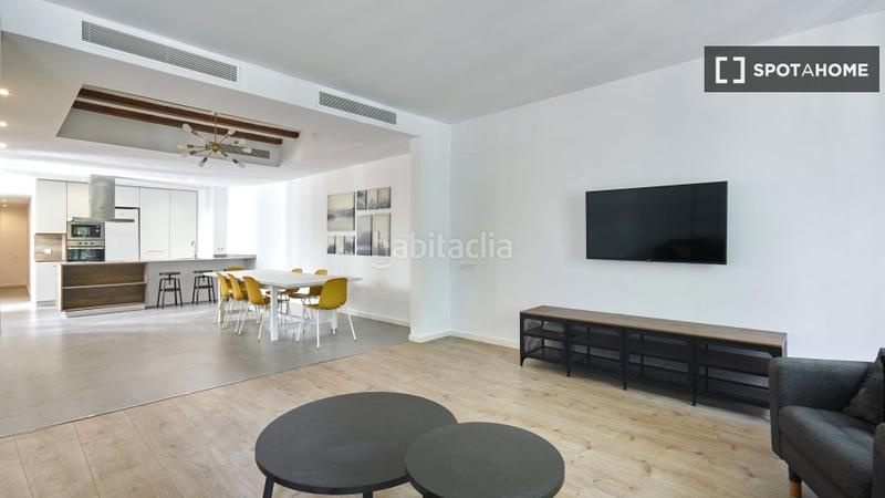 Foto 28093046-5d1c-4a4b-9822-a5e6aeef0e2d. Alquiler piso apartamento de 3 dormitorios en alquiler en el barri gotic, en Barcelona