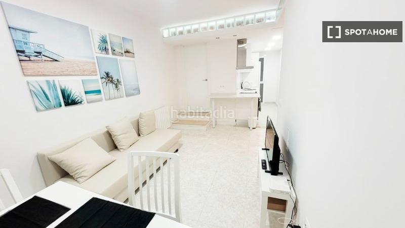 Foto 0b2ec858-059d-439b-801f-a861aab5a2b8. Affitto appartamento con riscaldamento in Carmel Barcelona