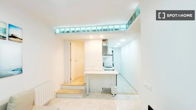Foto 2a561d60-2460-4f5b-9579-7566cccebe8b. Miete etagenwohnung mit heizung in Carmel Barcelona