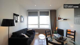 Lloguer Pis a Diagonal Mar i el Front Marítim del Poblenou. Moderno apartamento de 1 dormitorio en alquiler en poblenou, bar