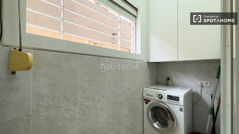 Foto edba4628-9831-43e0-872a-a49e3e64052b. Rent flat with heating in La Verneda - La Pau Barcelona