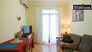 Lloguer Pis a El Poble Sec - Parc de Montjuïc. Cómodo apartamento de 3 dormitorios en alquiler en poblesec