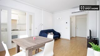 Rent Flat in La Vila Olímpica del Poblenou. Apartamento de 1 dormitorio con aire acondicionado en alquiler e