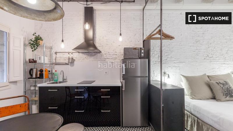 Foto 5dd3eb0c-6923-449d-b694-ca6df7b7429e. Alquiler piso elegante apartamento en alquiler en barri Gòtic, en Barcelona