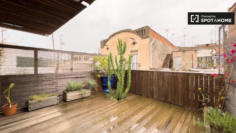 Foto 523c312e-b685-4131-b62b-894f31d24c42. Rent flat with heating in Vila de Gràcia Barcelona