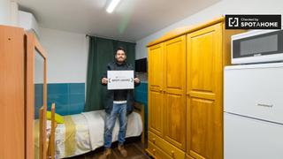 Rent Flat in La Torrassa. Estudio en alquiler en la torrassa, barcelona