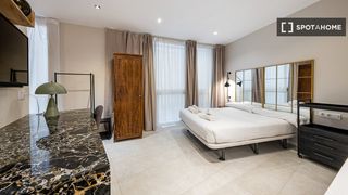 Miete Etagenwohnung in St. Pere - Sta. Caterina - El Born. Estudio en alquiler en sant pere santa caterina i la ribera