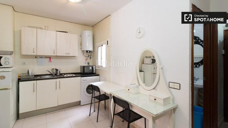 Foto 12b3dc43-fa6c-4035-80a7-25cf838213b4. Affitto appartamento con riscaldamento in Raval Barcelona