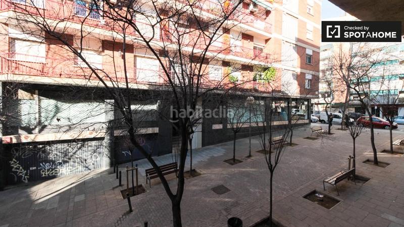 Foto bde5b9ab-d651-4022-9384-14480af5b9df. Alquiler piso  de 3 habitaciones en alquiler en vilapicina, en Barcelona