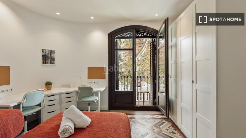 Foto 4f78a0ba-4e5a-441d-84d4-d9b5518e21ff. Alquiler piso  de 5 habitaciones en alquiler en leixample, en Barcelona