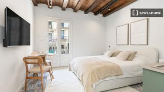 Miete Etagenwohnung in Dreta de l´Eixample. Habitación estudio en alquiler en la dreta de leixample, barcelo