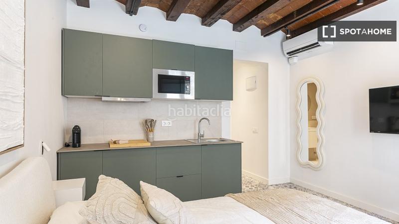 Foto 97dfd275-4e98-42fd-84ed-4db80c7a5c0a. Alquiler piso habitación estudio en alquiler en la dreta de leixample, en Barcelona