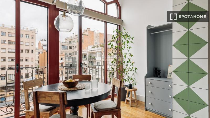 Foto 0af0d32d-5fb2-474c-85ab-aabcea3ece78. Alquiler piso apartamento de 3 dormitorios en alquiler en Barcelona