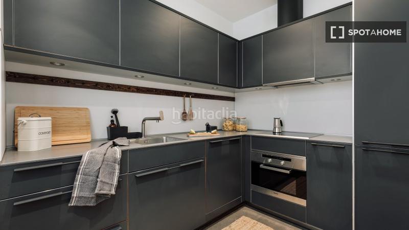Foto 489ce575-61a4-462a-953f-7ef301c0d61f. Alquiler piso apartamento de 3 dormitorios en alquiler en Barcelona