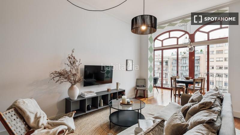 Foto d33e15d3-5b44-4ddf-b478-0a08a5a45c87. Alquiler piso apartamento de 3 dormitorios en alquiler en Barcelona