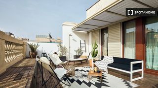 Rent Flat in Dreta de l´Eixample. Apartamento de 2 dormitorios en alquiler en barcelona