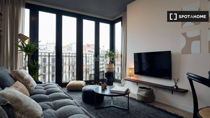 Foto f2b8fd49-4db6-414a-86dc-1e85d35371f3. Miete etagenwohnung mit heizung in Sagrada Família Barcelona