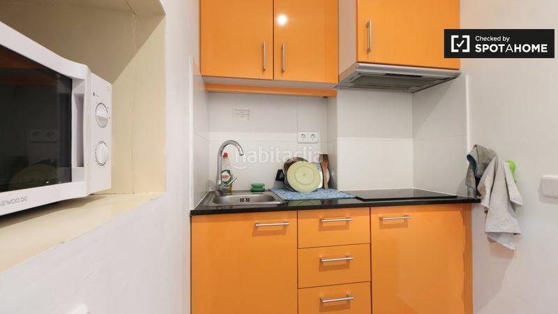 Foto 4596f1d3-6cd9-475a-ae86-38456b553722. Alquiler piso estudio en alquiler en el Raval, en Barcelona
